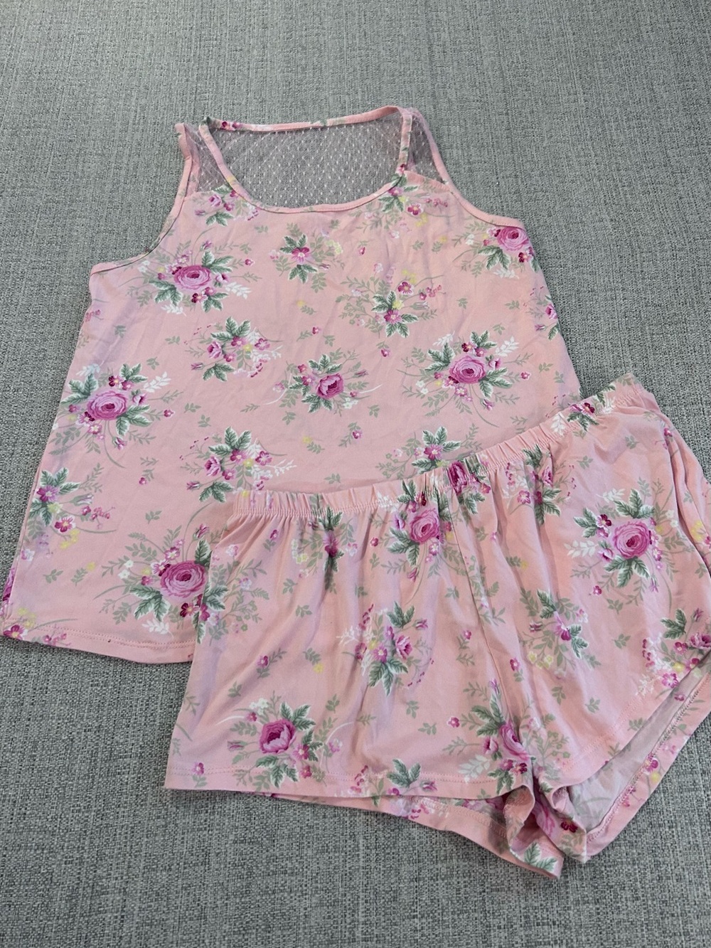 Flora Nikrooz Pink Floral Tank & Shorts Sleep Set. Size M